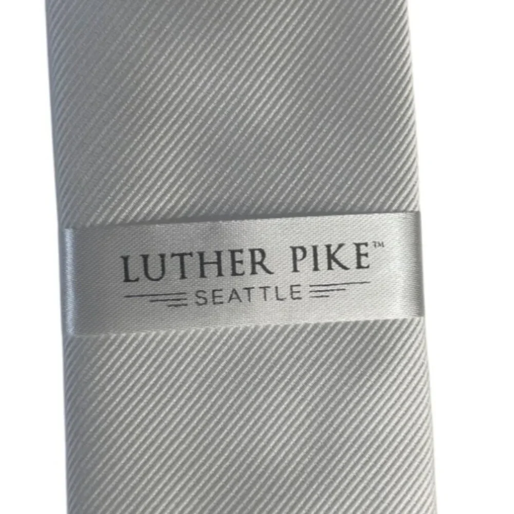 Luther Pike Zipper Pre Tied Satin Look Tie Boys White New Wedding
